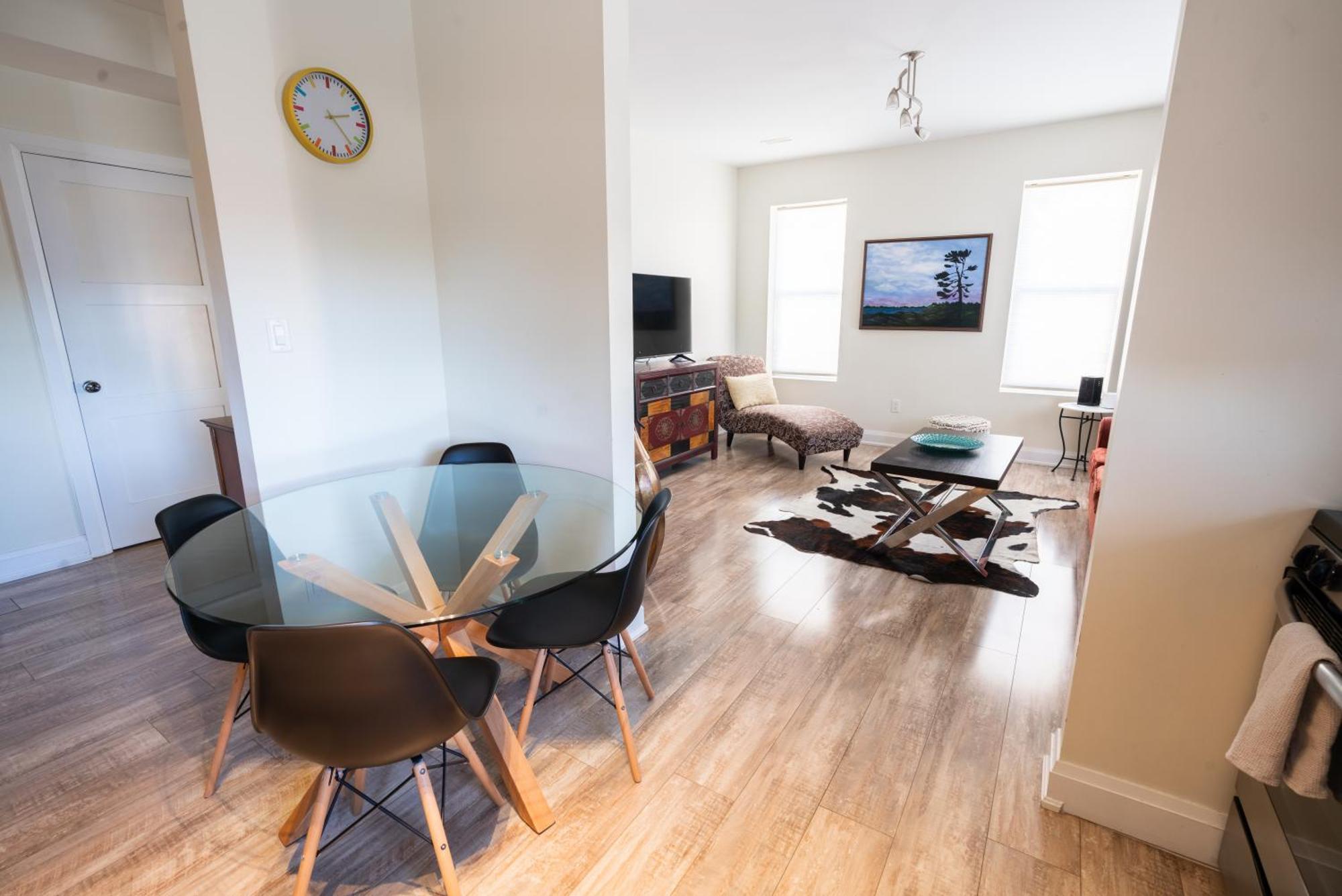 Spacious 3 Bedroom Apartment In Heart Of Niagara Thorold Eksteriør bilde